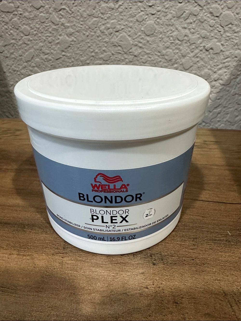 Wella Blondor Plex No.2 Jar - White & Light Blue
